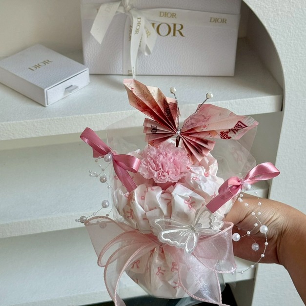 【北屯現貨】單朵蝴蝶康乃馨花束<含200現金>