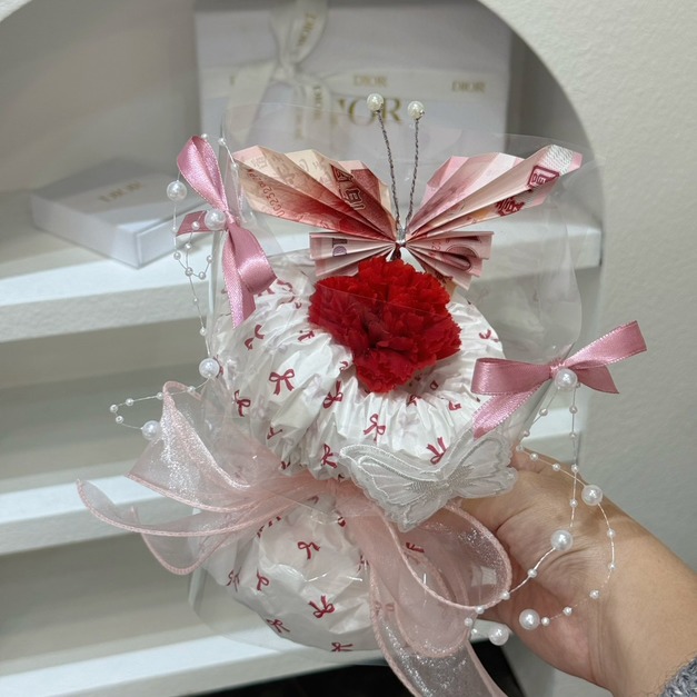 【北屯現貨】單朵蝴蝶康乃馨花束<含200現金>