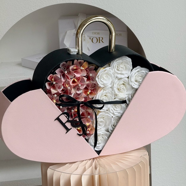 【三民現貨】愛的密碼花盒<含1500現金>