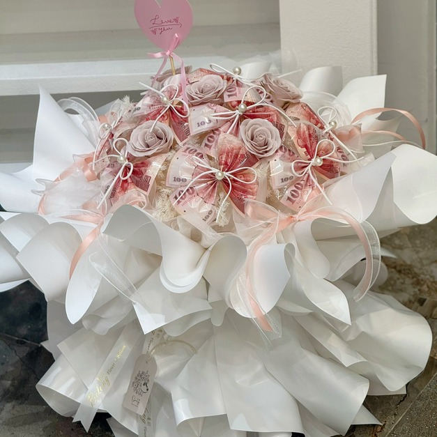 【潭子現貨】蝴蝶領結有錢花束<含2000現金>