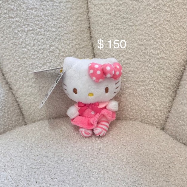 粉裙kitty