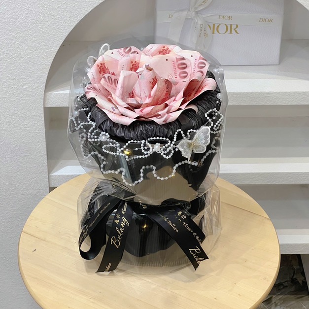 【北屯現貨】發光小香花束 黑<含1000現金>