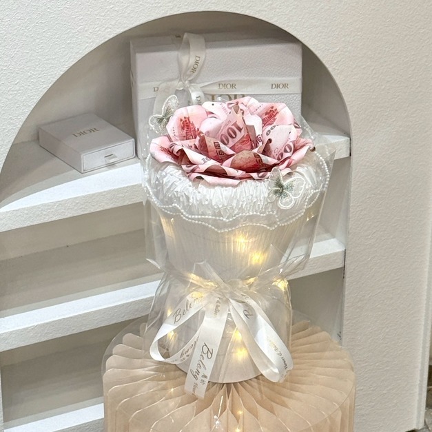 【北屯現貨】發光小香花束<含1000現金>