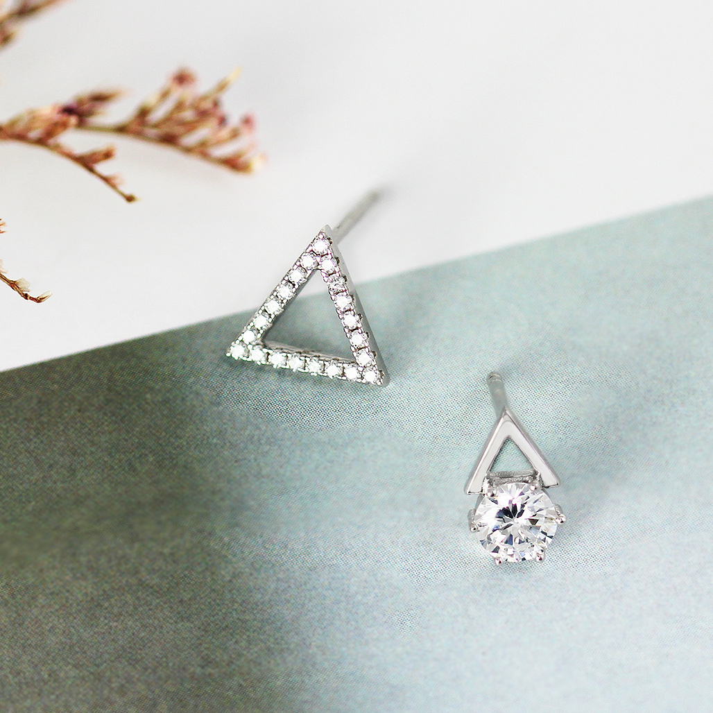 925純銀｜不對稱幾何三角耳環 EL0061