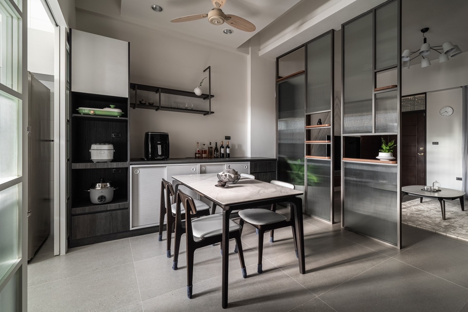 【預算有限也能打造輕奢感】高雄家具搭配案例