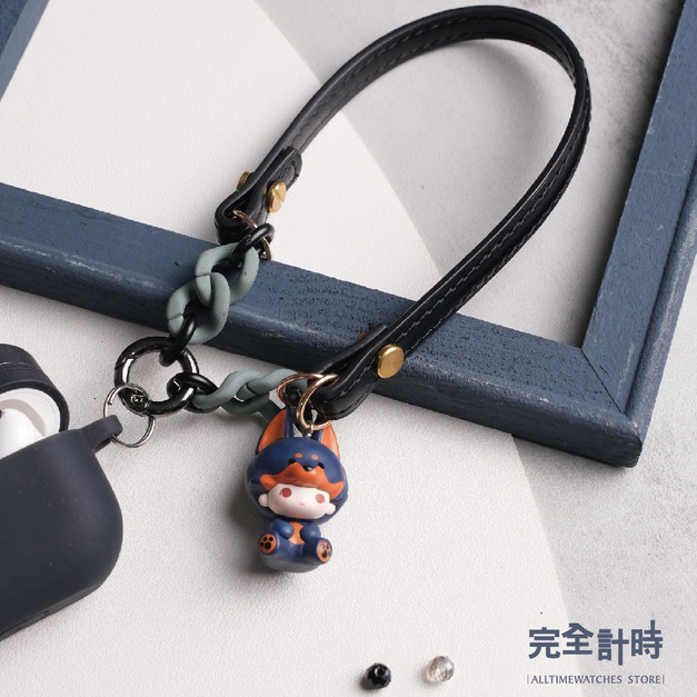 【ALL TIME 完全計時】《泡泡馬特》 正版萌粒 真皮手機掛繩 坐姿杜賓