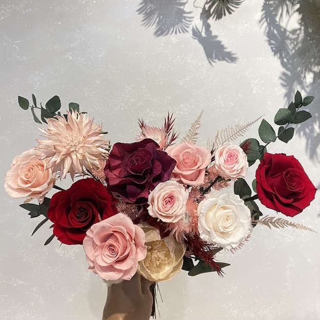 幸福展翼 V型永生花捧花