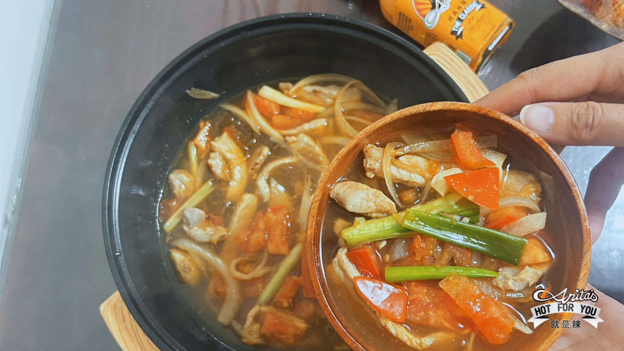 低卡酸辣冬粉湯：美味無負擔的輕盈享受 Anita's辣食譜
