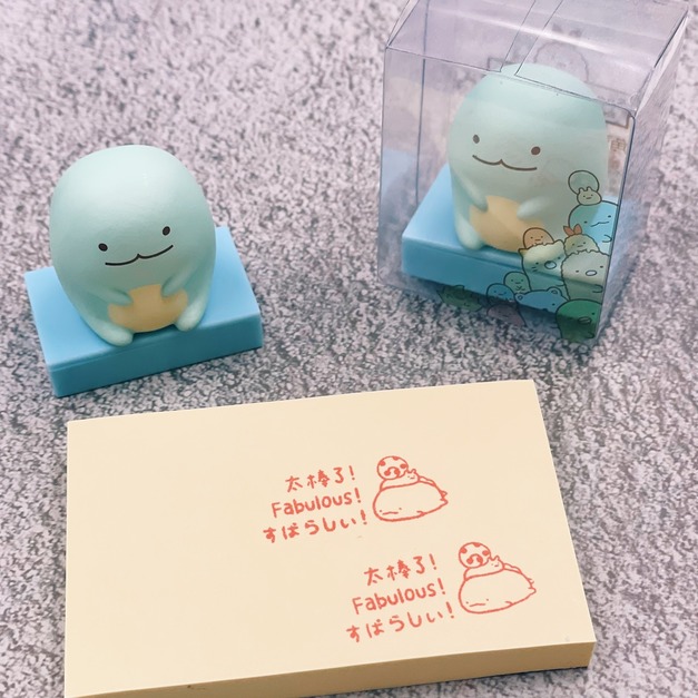 角落生物公仔章 三國語言的好棒!