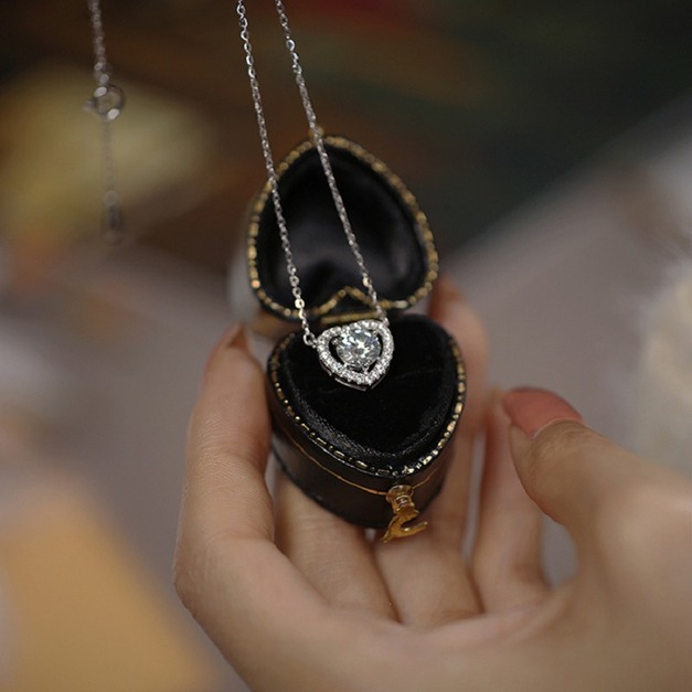 奇遇禮讚。純銀項鍊