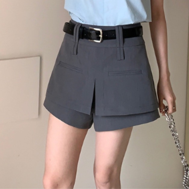 「顯瘦A4短詩」修飾西裝短褲