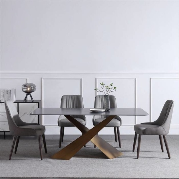 交叉設計啞光岩板餐桌輕奢簡約黃古銅餐廳餐桌（勞倫黑金）