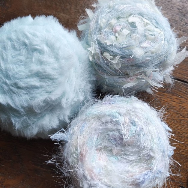 手混線 | Baby blue