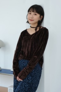 絲絨綁帶上衣｜咖啡