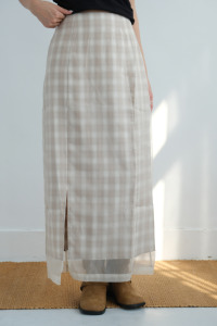 輕柔透紗格紋直筒裙｜米