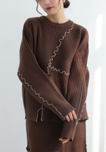 木耳滾線柔軟針織上衣｜咖啡(組合優惠)