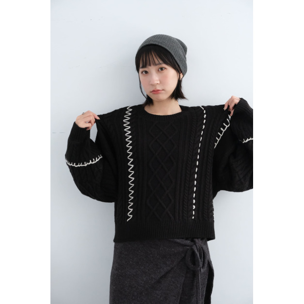 手工縫線麻花針織上衣｜黑