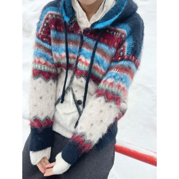 初雪圖騰毛絨針織外套