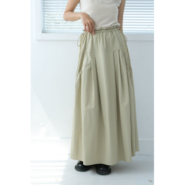 綁帶收腰尼龍口袋裙｜淺米綠