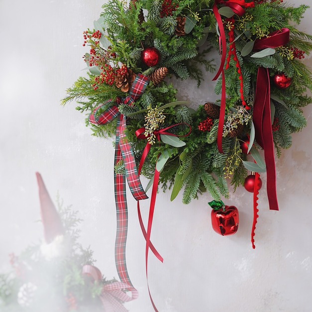 2025主題聖誕｜【紅蘋果聖誕花圈課程】12/19 (五) 下午 14 :00-17：00 pm