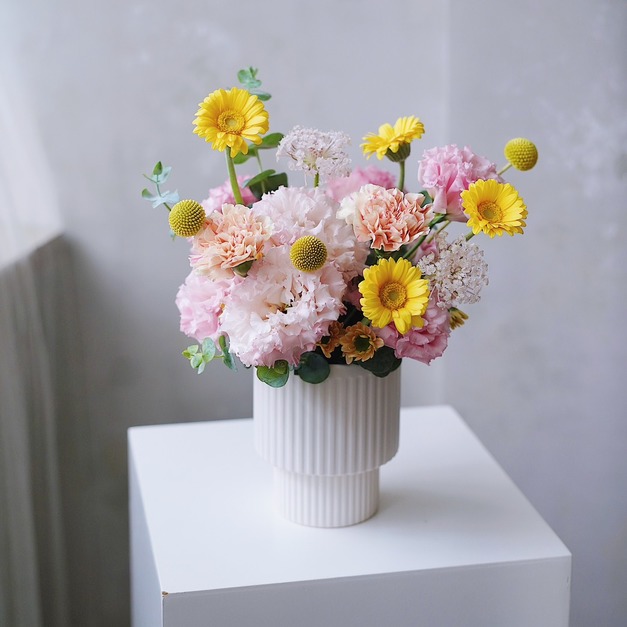 2026 康乃馨綜合花卉桌花(盲盒款) 