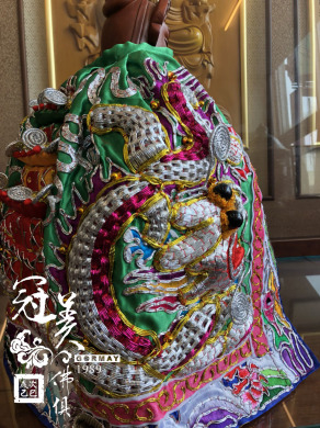 台灣半手工跳紗 龍袍