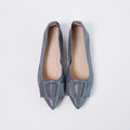 【時尚腳步】鬆軟羊皮釦飾尖頭平底鞋_莫蘭迪藍(23/23.5/24/24.5/25)_9