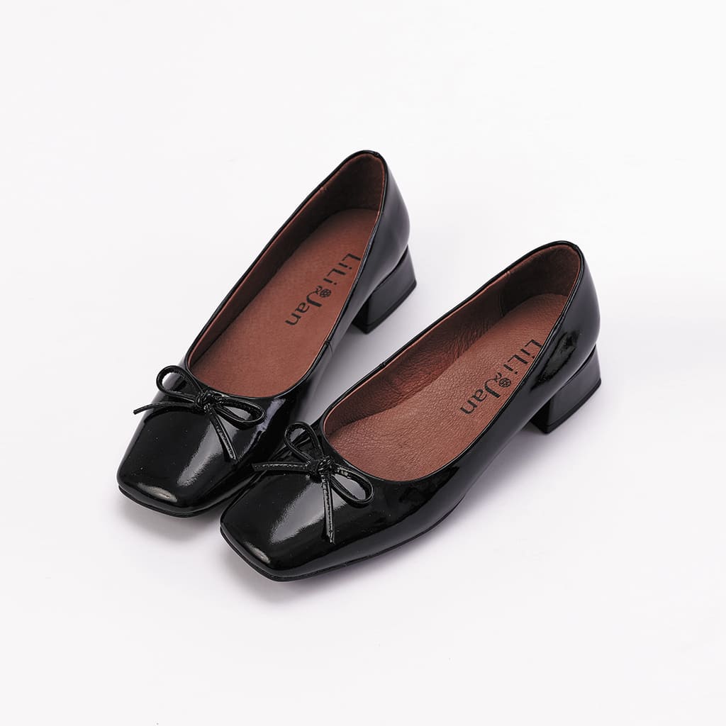 清倉特賣．楊雅晴聯名設計【邂逅咖啡館】蝴蝶結方頭全真皮低跟鞋_香醇濃黑(23.5/24)