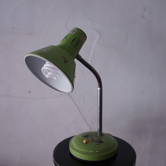 早期 綠色鐵殼 檯燈