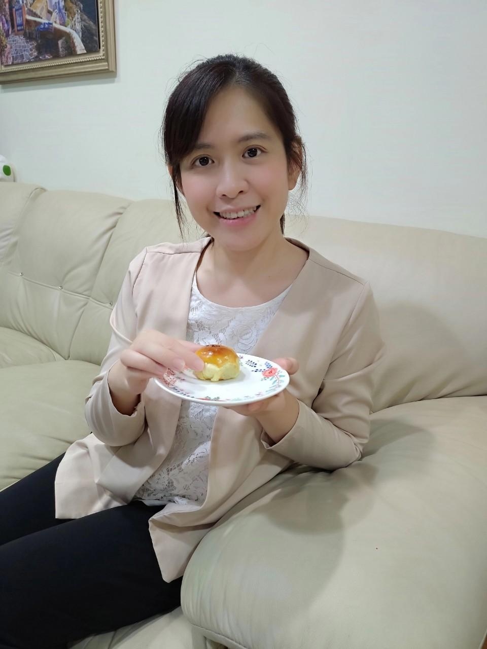 芝初,蛋黃酥,黑芝麻,芝麻蛋黃酥,中秋,禮盒,送禮,企業送禮