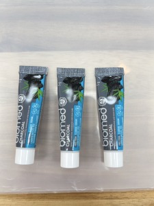 GIFT【蓓齒美BIOMED 】北歐草本生醫-三重碳淨白牙膏5gx3