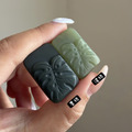 龜背芋雕刻牌 | 和田玉項鍊_1