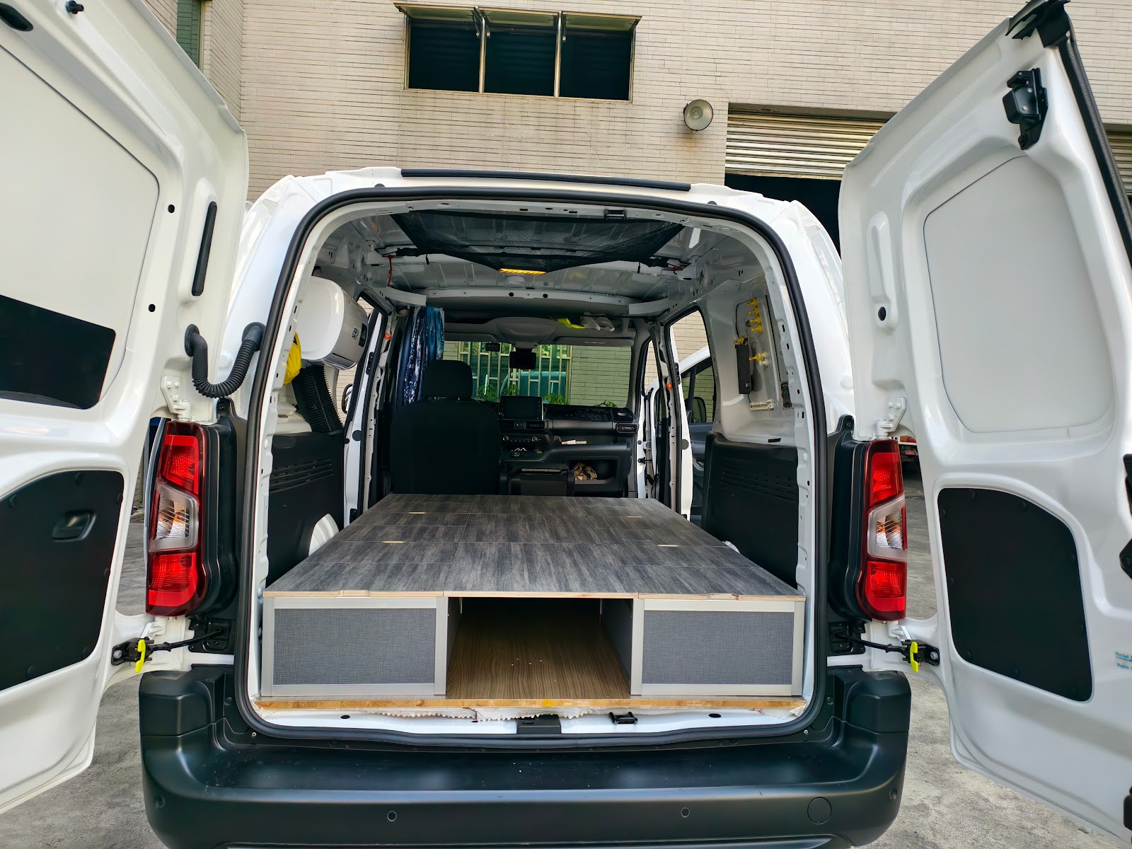 BERLINGO,車宿改裝,露營車,車床生活,躲貓無痕車宿,車宿模組