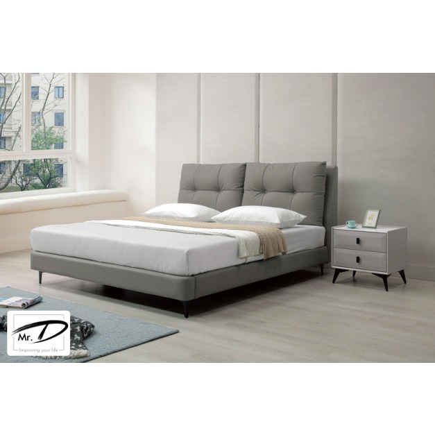 B3029 11-02 尼可拉5尺半牛皮床台