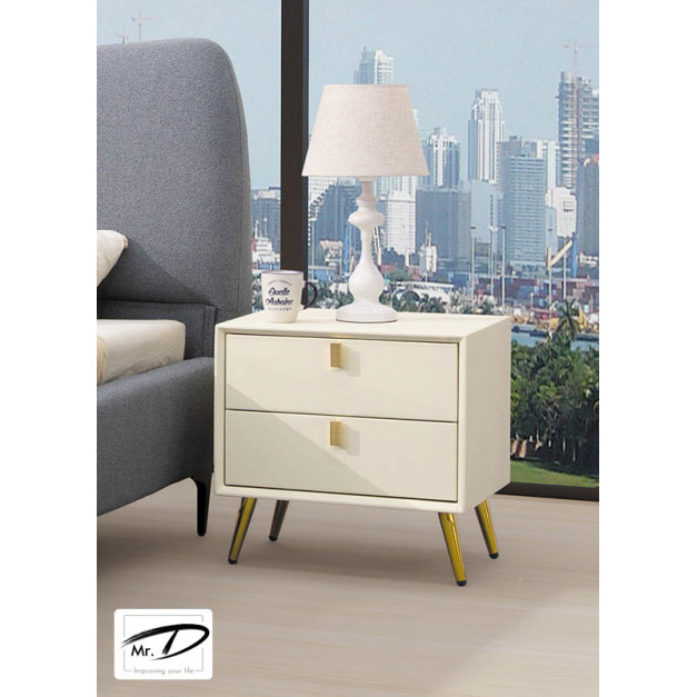 B3042 15-09 高更皮革床頭櫃