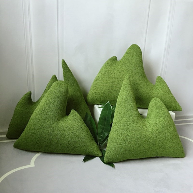 北歐系小山抱枕