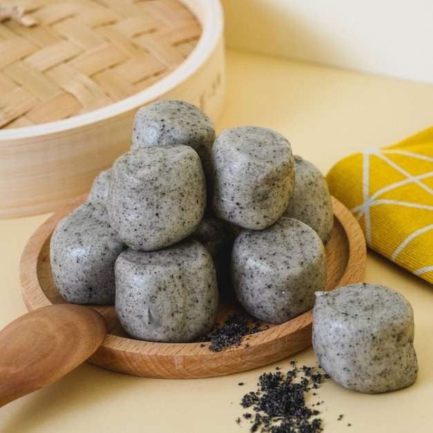 【全素】豆漿芝麻QQ米饅頭 408g/包 (24入)│低糖減麩、低溫烘焙芝麻粉、手工揉製、健康早餐小點心