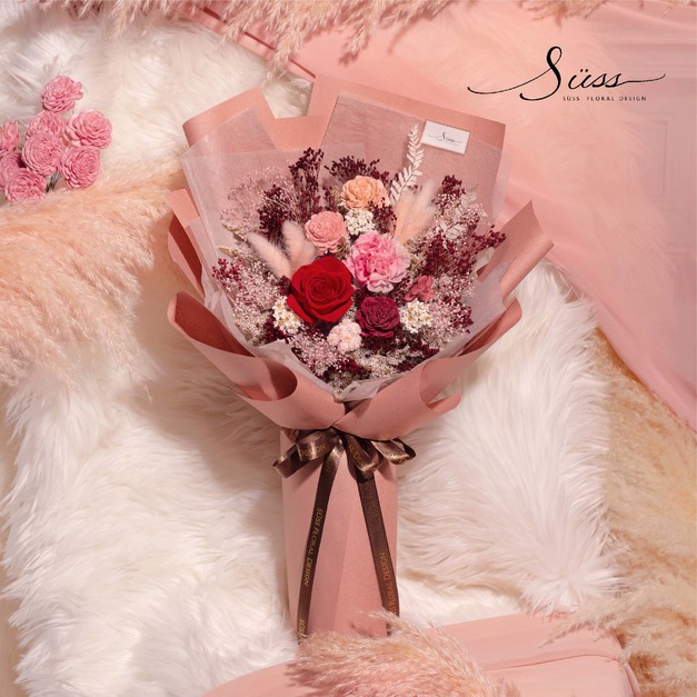 SÜSS  永恆康乃馨韓式花束