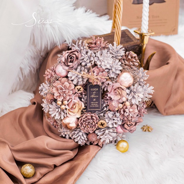 SÜSS聖誕限定 日本進口仿真乾燥花圈