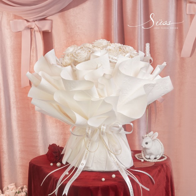 S&Uuml;SS Venus 盛世錦金 ⎻⎻ 永生不凋玫瑰花束