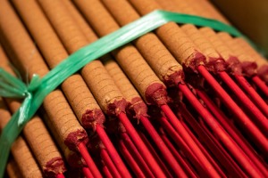 肖楠螺旋貢香  (2尺與尺六)