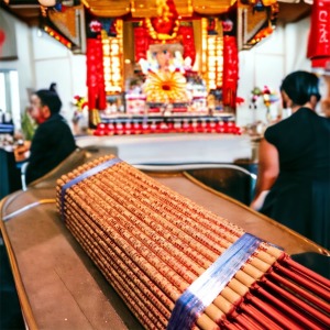 開運敬獻神明貢香  五路財神  土地公福德正神  關聖帝君  大悲咒