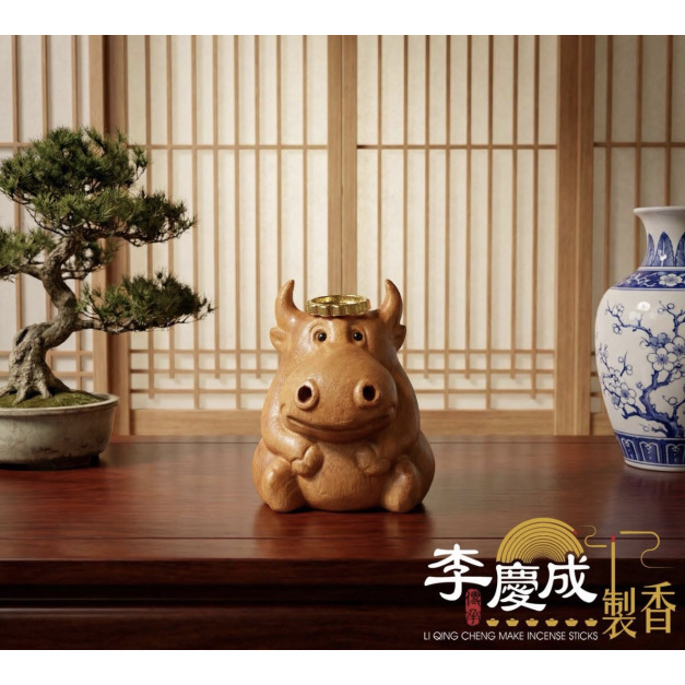 牛氣沖天-舒壓療癒小物-倒流香木座