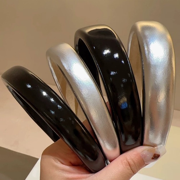 冷淡風赫本風簡約亮黑色銀色PU皮髮箍