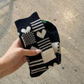 韓國INS小花愛心黑白系中筒襪_6