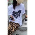 韓國慵懶愛心字母印花TEE_1