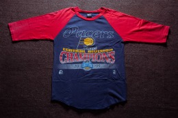 90年代 美國製 Best Fruits Of The Loom 水果牌 出品 1995年 美國職籃 NBA 印第安納溜馬隊 分區冠軍 50/50 籃球古著七分袖T恤 TA21