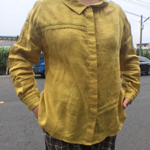 袖上釦花邊蕾絲上衣 - 共2色