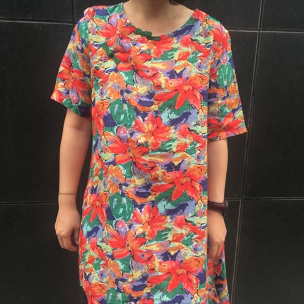 中國結紅花後長上衣