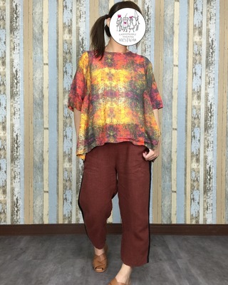 雙邊抓皺楓葉林上衣